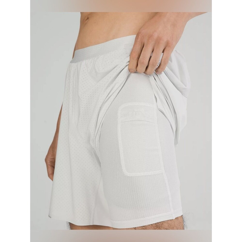 Lululemon Men’s Lightweight Trail Running Short 7” Lined Mesh L Grey perforated